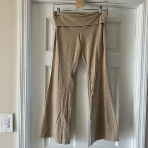 ARITZIA TNA FLARE LEGGINGS